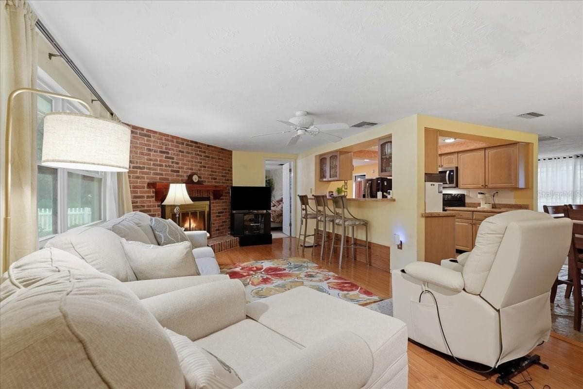 Family Room - 3500 OLD KEYSTONE RD, TARPON SPRINGS