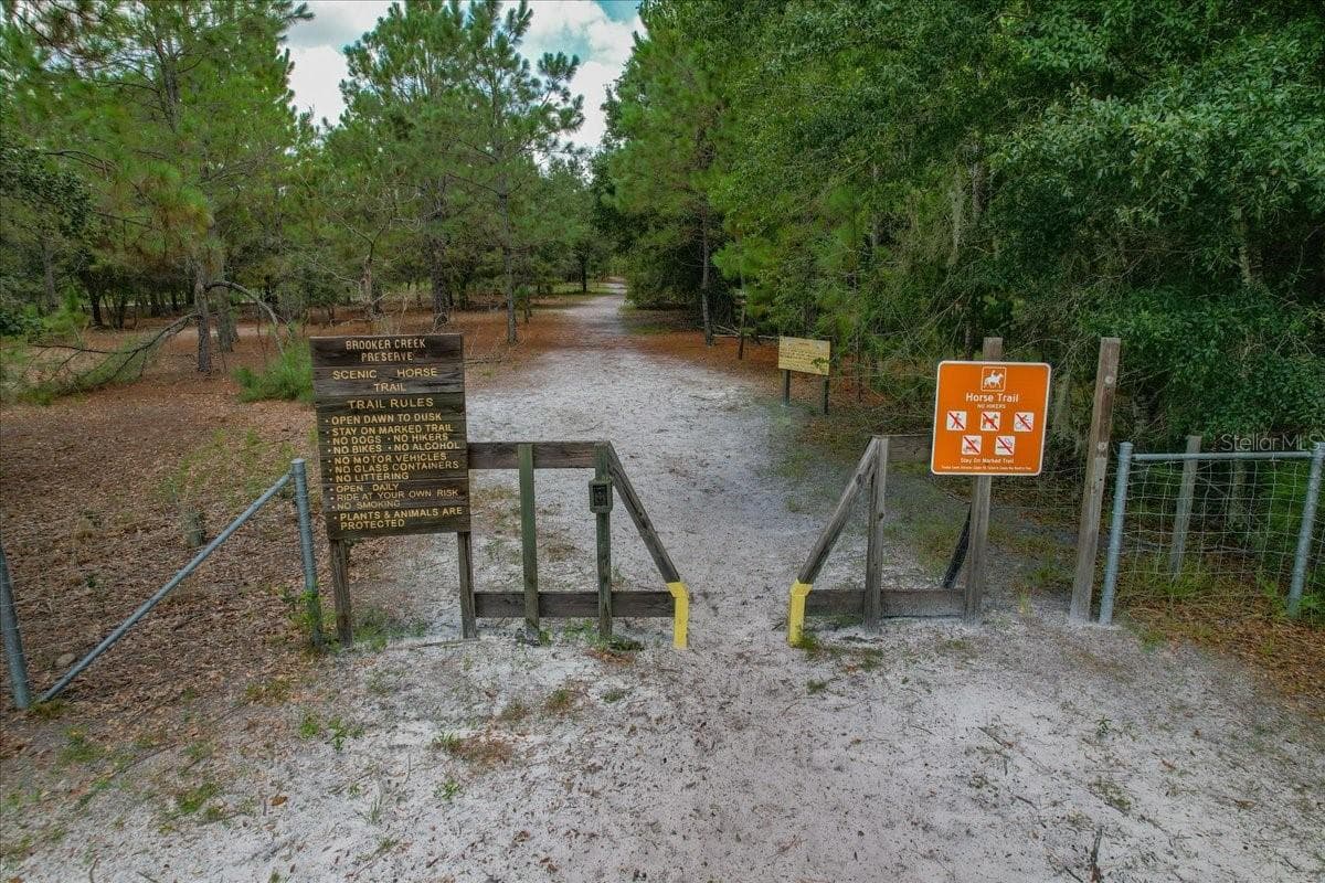 Brooker Creek Preserve Horse riding Trail - 3500 OLD KEYSTONE RD, TARPON SPRINGS