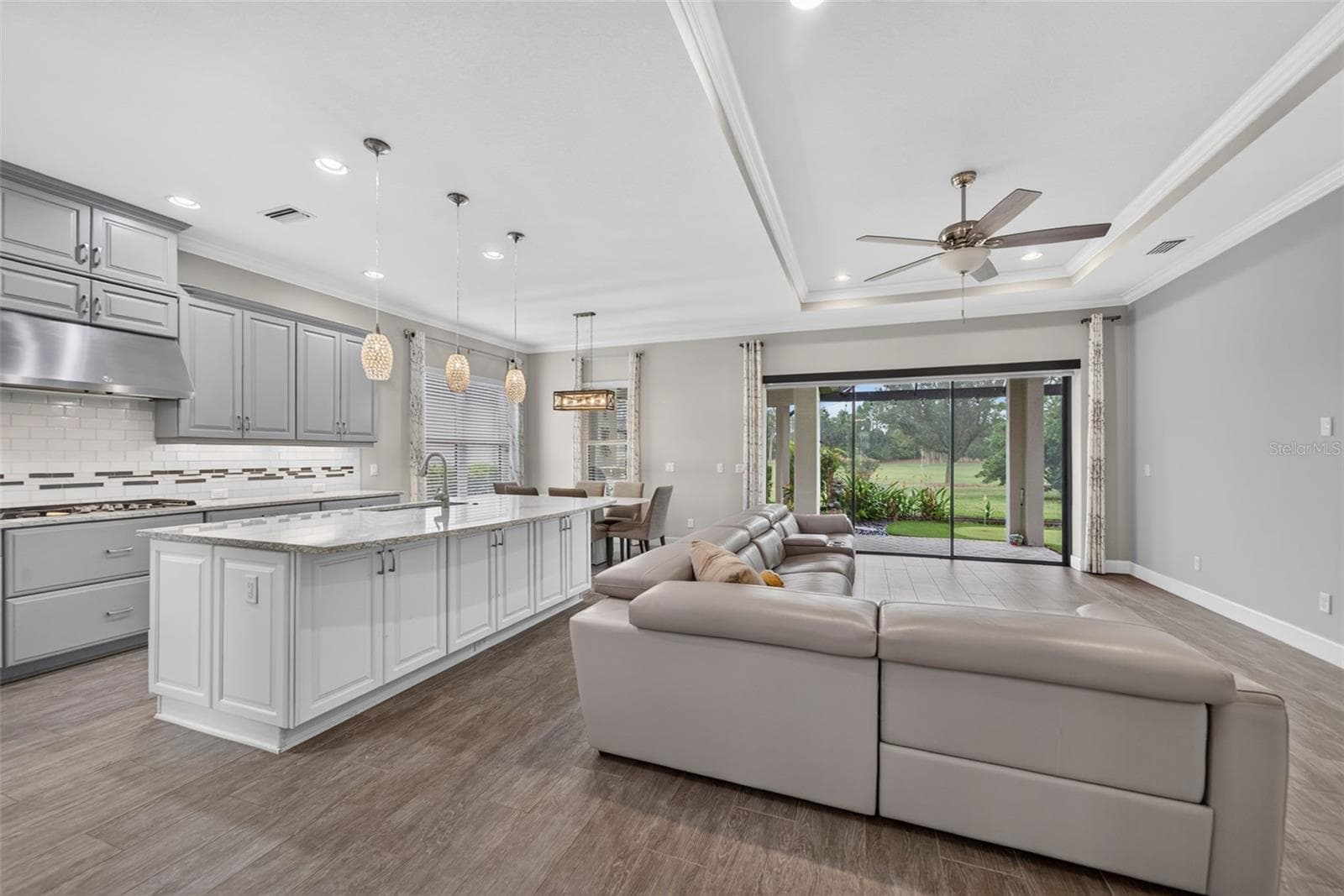 Single Family Residence at 12758 SORRENTO WAY, BRADENTON, photo 7 of 37