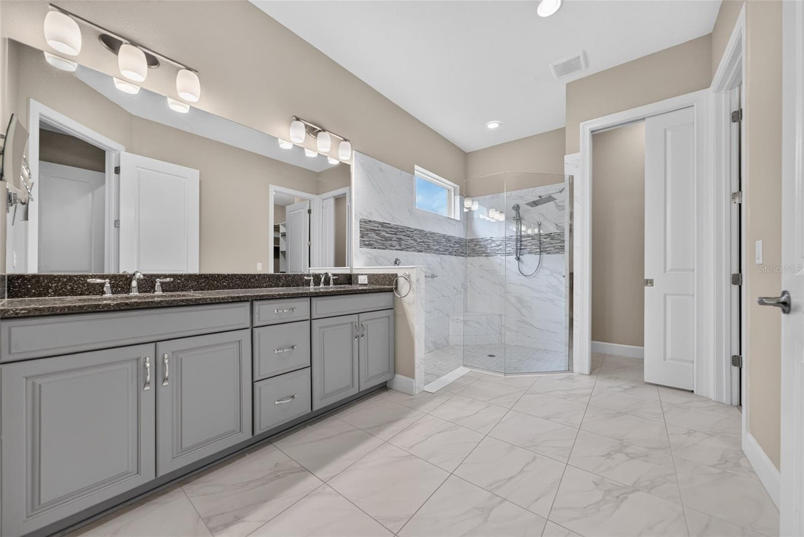 Single Family Residence at 12758 SORRENTO WAY, BRADENTON, photo 12 of 37