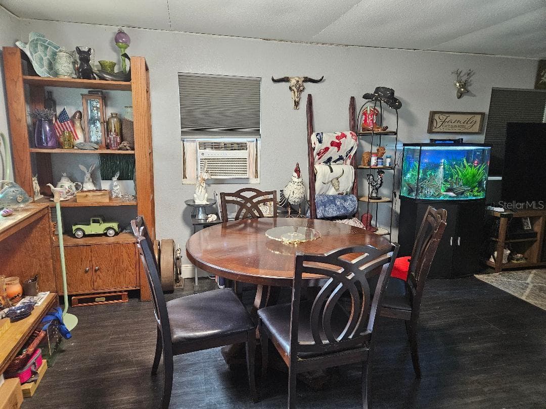 Mobile Home at 425 ORANGE BLVD, POLK CITY, photo 4 of 31