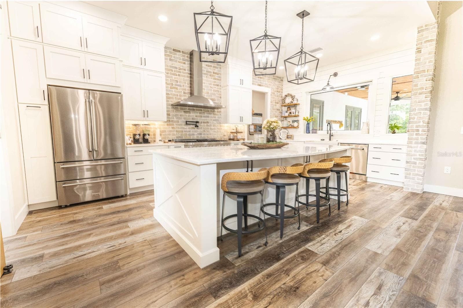 Eat-in area in kitchen - 8818 SW 73RD PATH, BUSHNELL