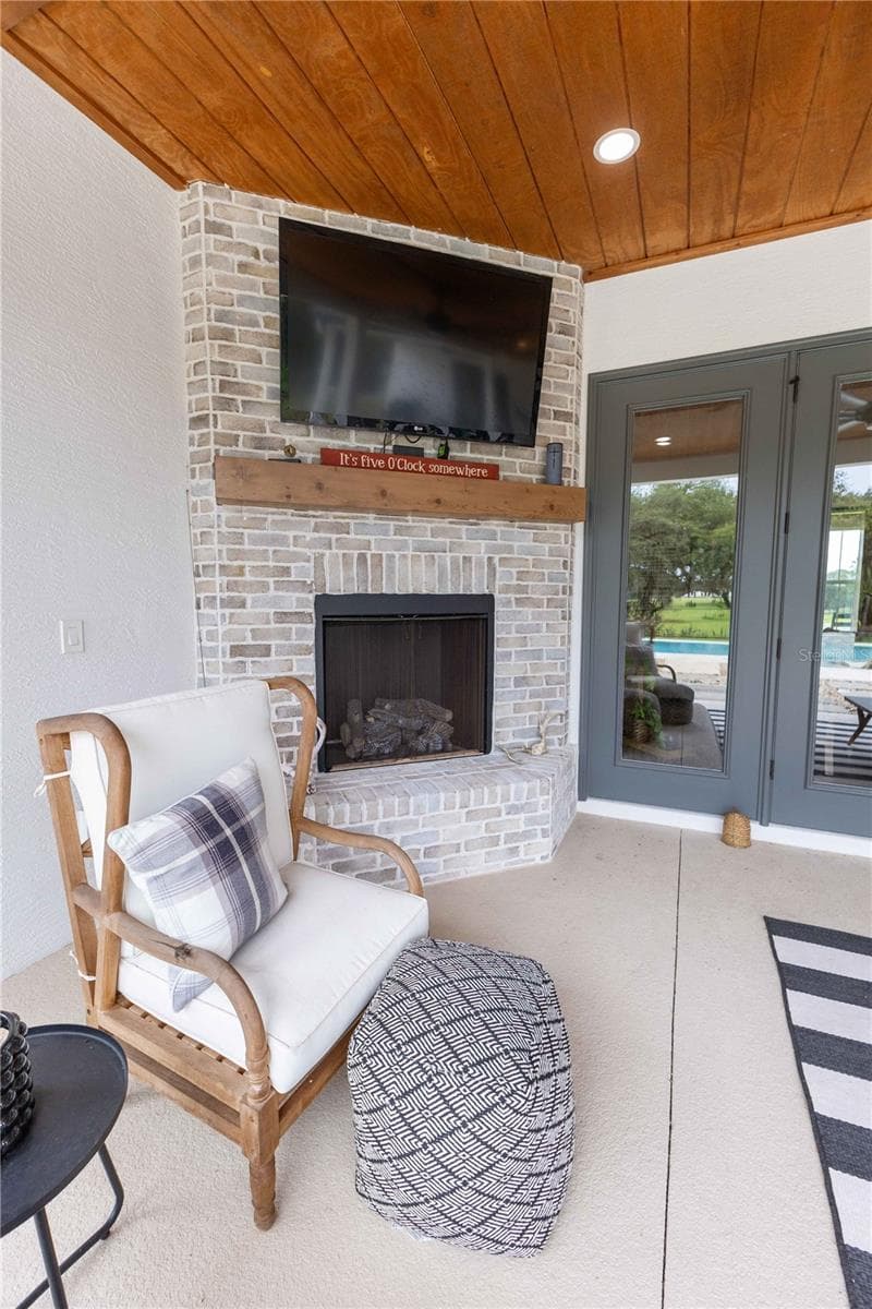 Outside fireplace - 8818 SW 73RD PATH, BUSHNELL