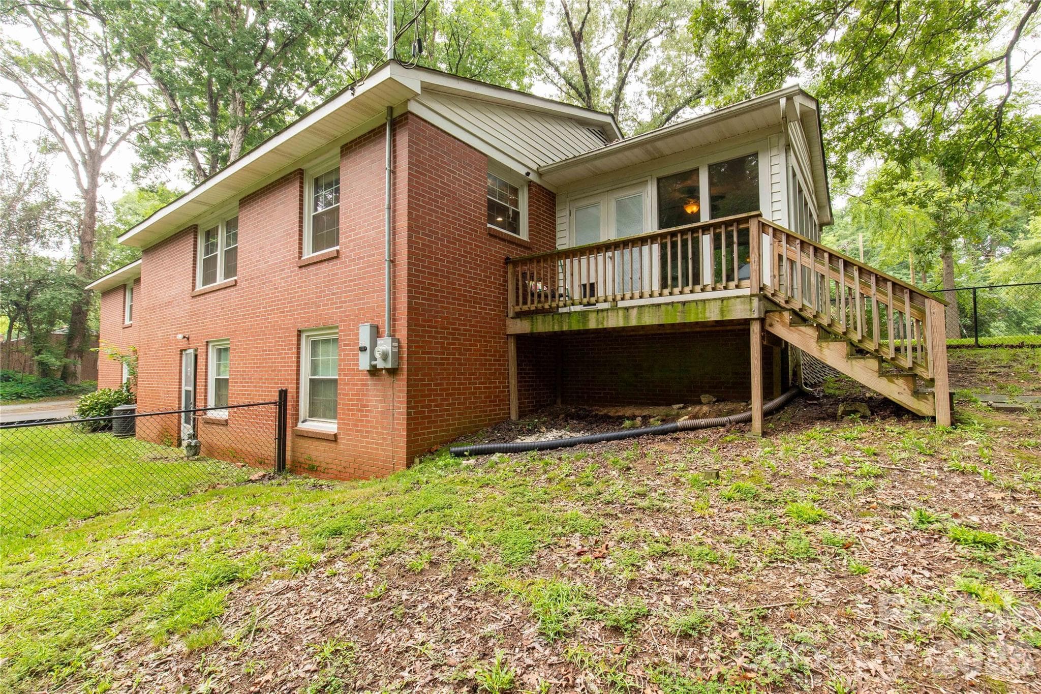 Single Family Residence at 938 Forest Drive, Lancaster, photo 6 of 26