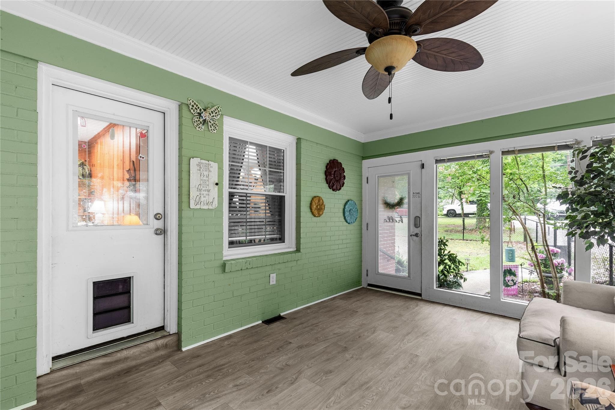 Single Family Residence at 938 Forest Drive, Lancaster, photo 21 of 26