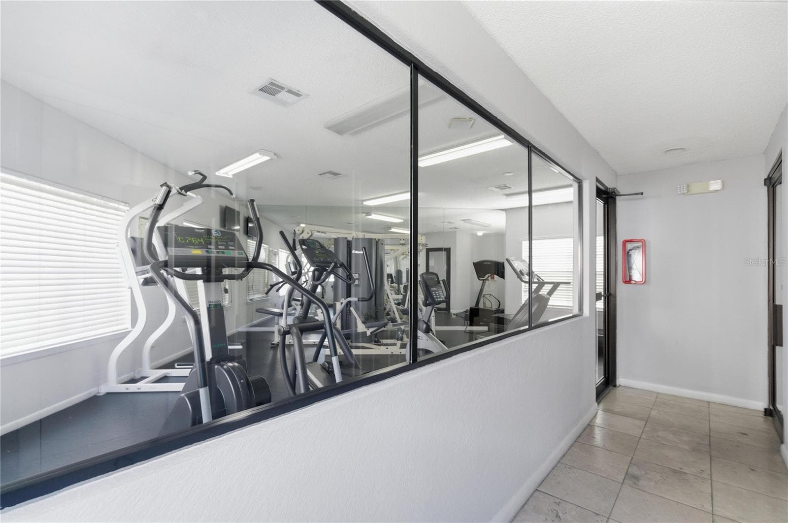 Condominium at 4401 THORNBRIAR LN #R106, ORLANDO, photo 7 of 19