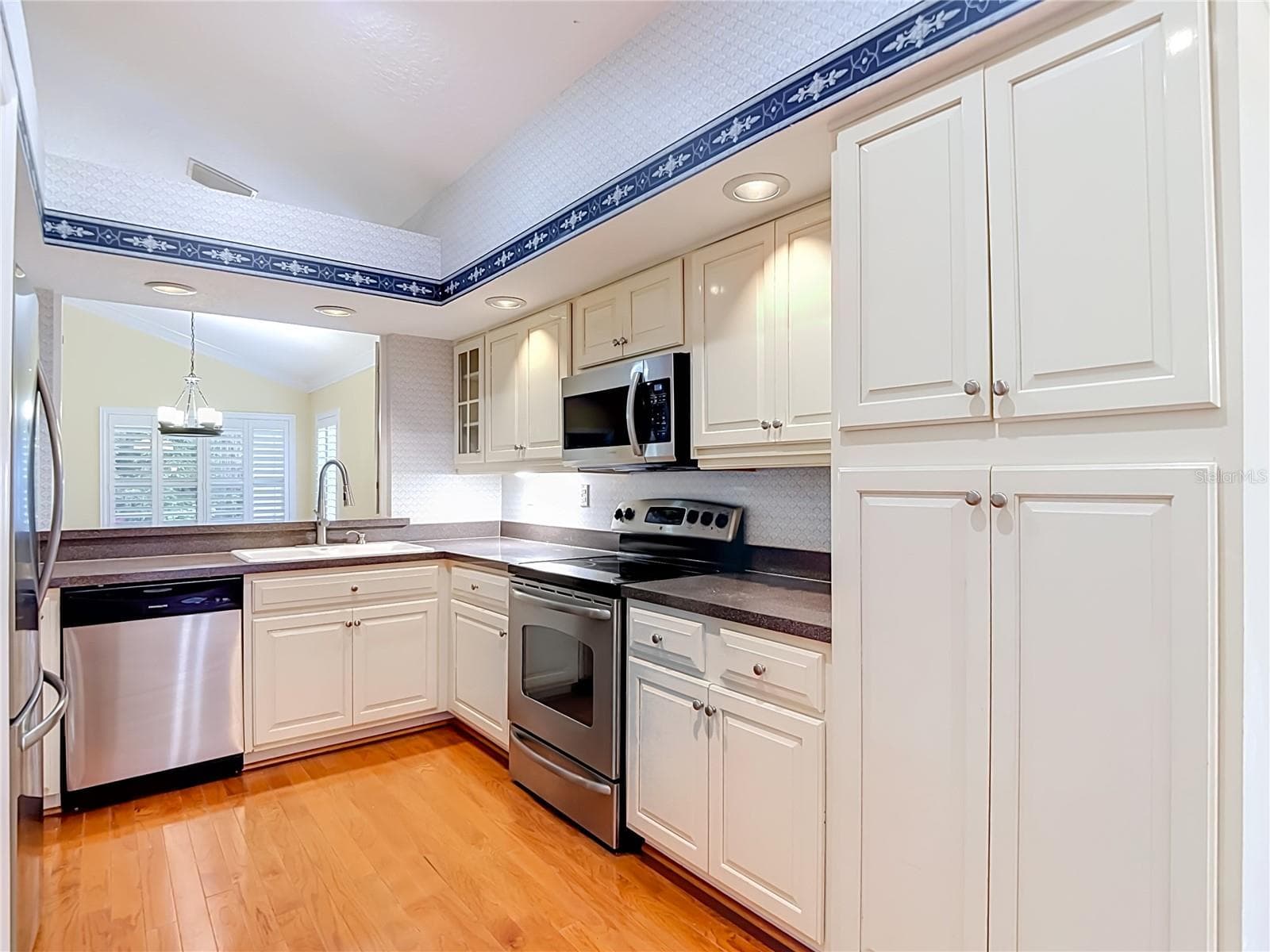 Single Family Residence at 15886 SANCTUARY DR, TAMPA, photo 12 of 64