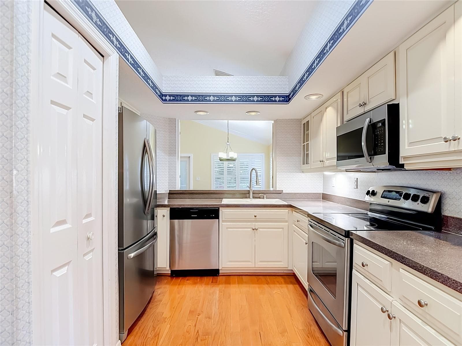 Single Family Residence at 15886 SANCTUARY DR, TAMPA, photo 13 of 64