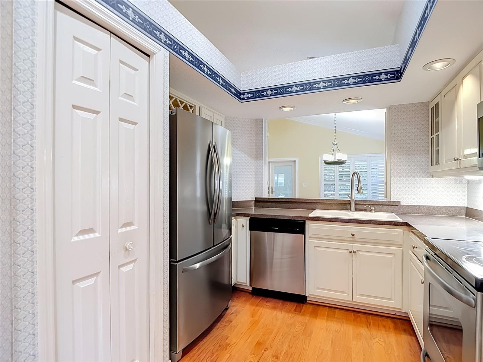 Single Family Residence at 15886 SANCTUARY DR, TAMPA, photo 14 of 64