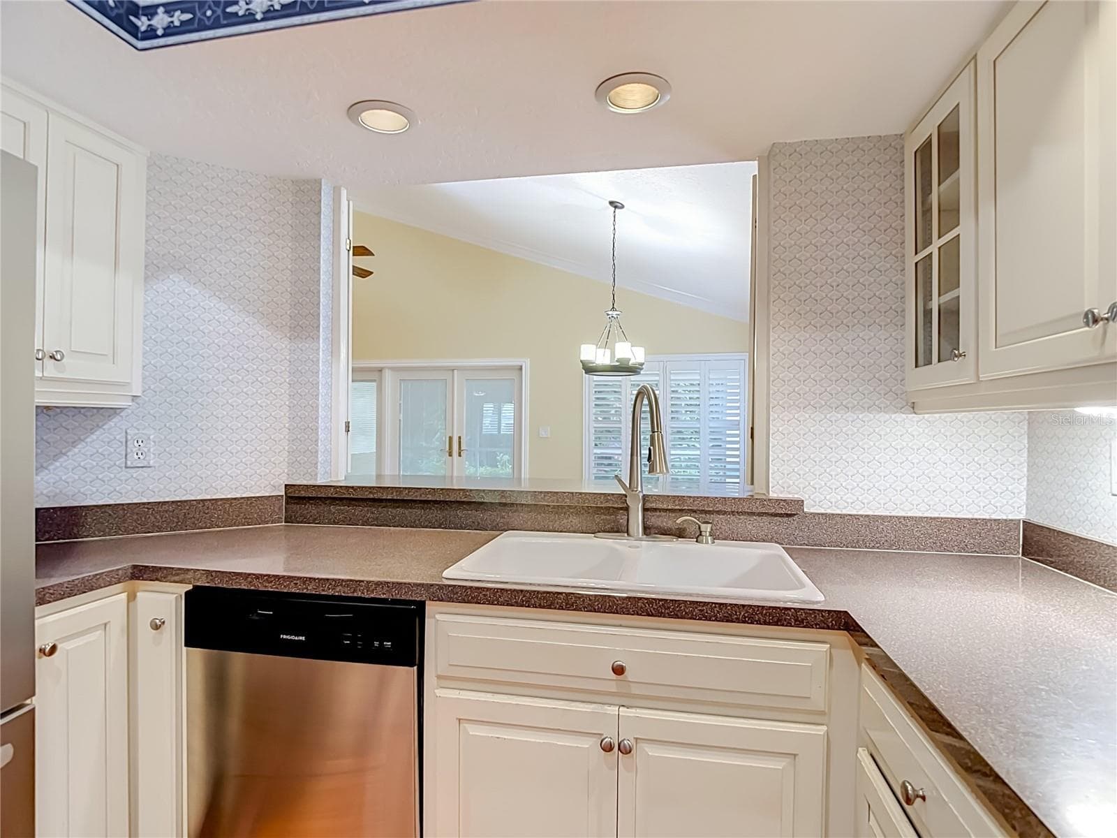 Single Family Residence at 15886 SANCTUARY DR, TAMPA, photo 15 of 64