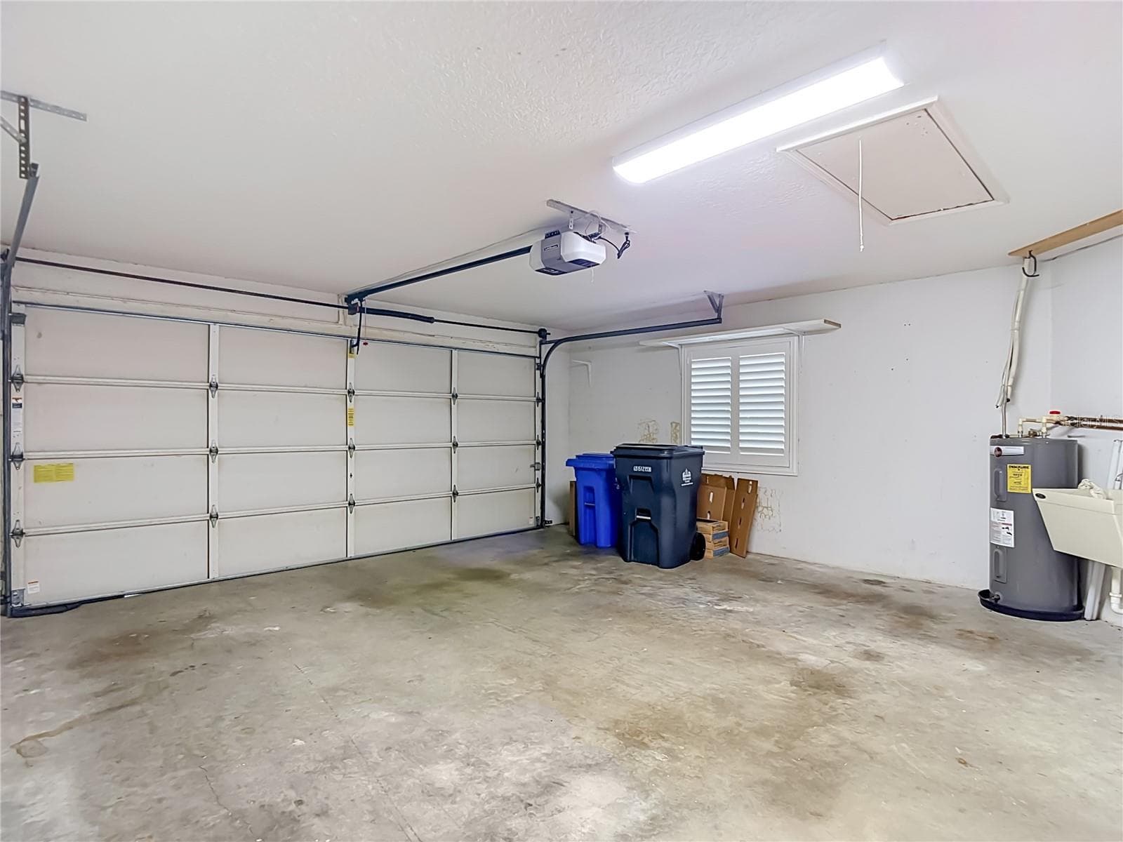 Single Family Residence at 15886 SANCTUARY DR, TAMPA, photo 54 of 64