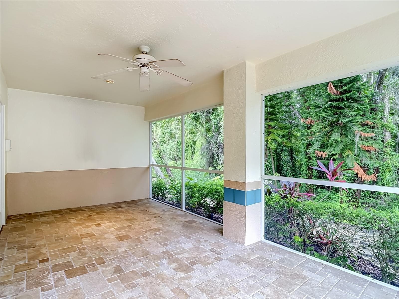 Single Family Residence at 15886 SANCTUARY DR, TAMPA, photo 59 of 64