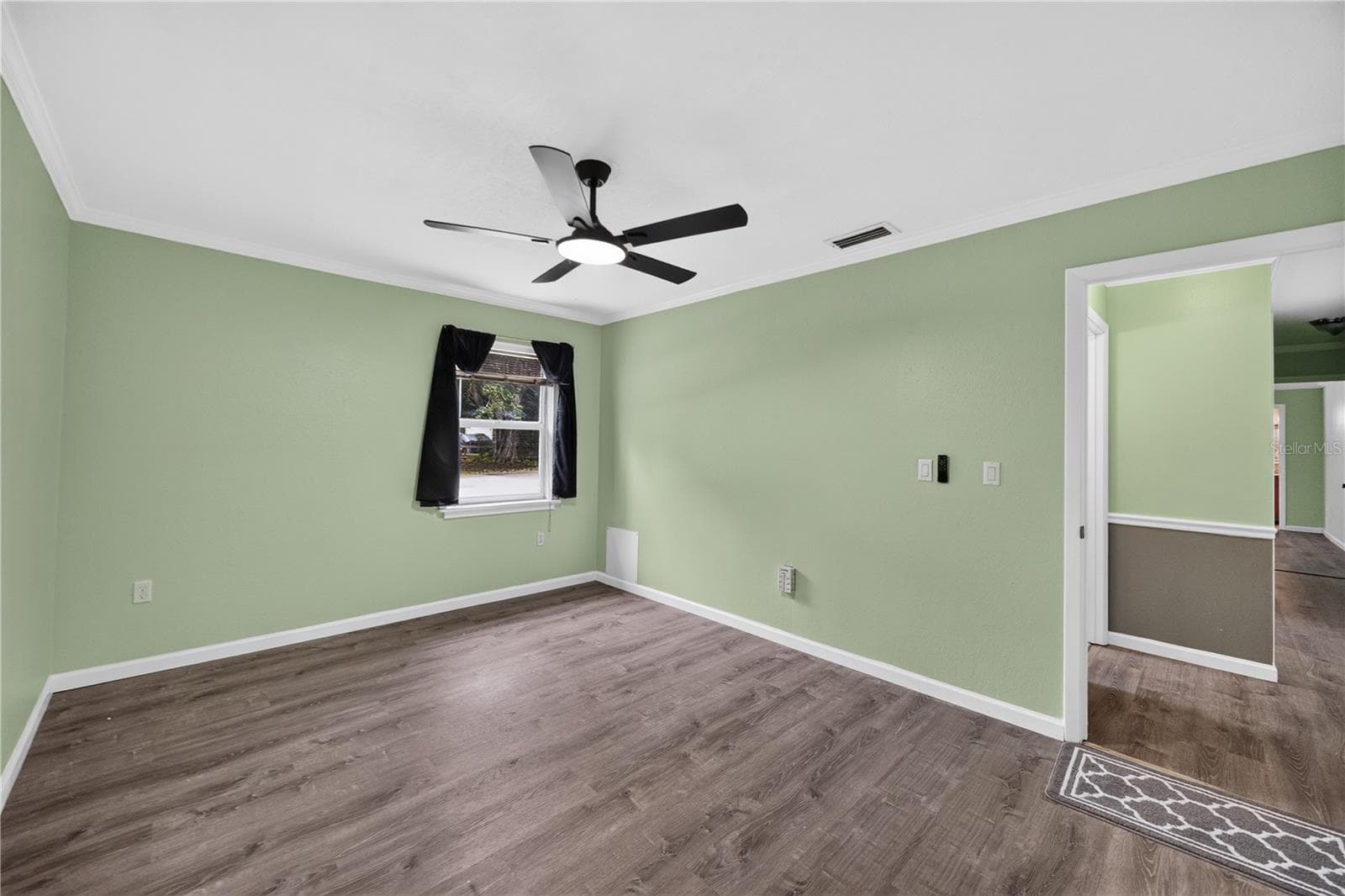 Unfurnished secondary bedroom with flexible layout. - 1305 GREENFIELD CIR, VENICE