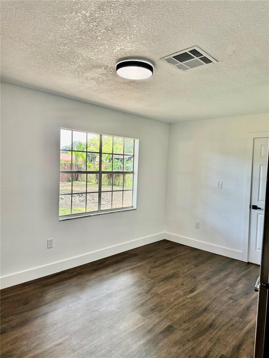 Single Family Residence at 3008 OAKVIEW LN, PLANT CITY, photo 10 of 25