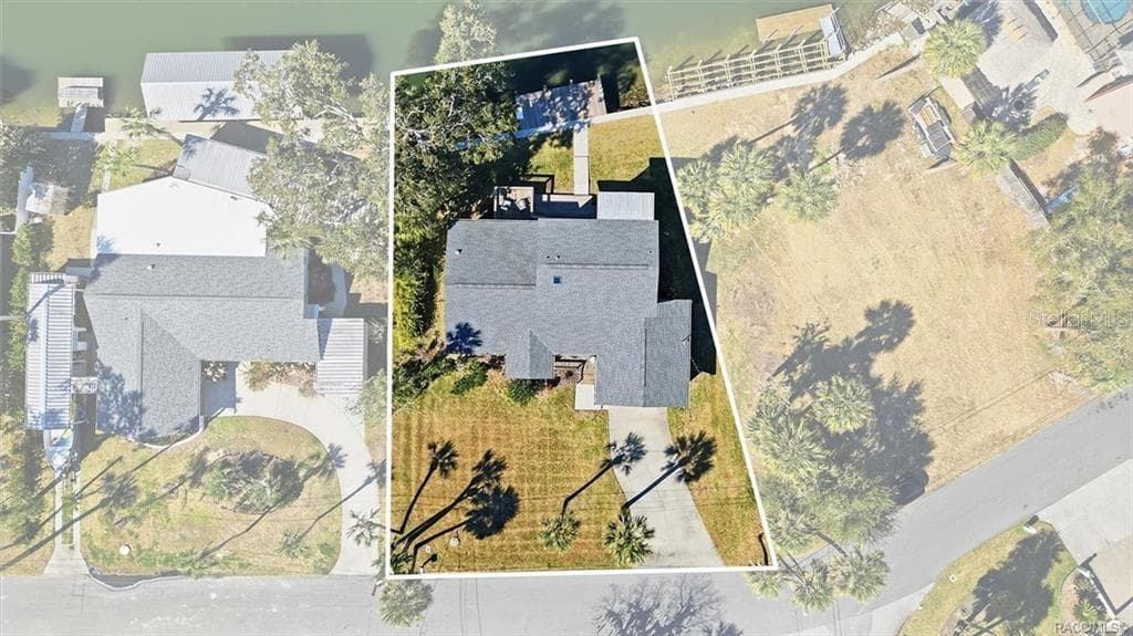 Single Family Residence at 9205 W HARBOR ISLE CT, CRYSTAL RIVER, photo 2 of 57
