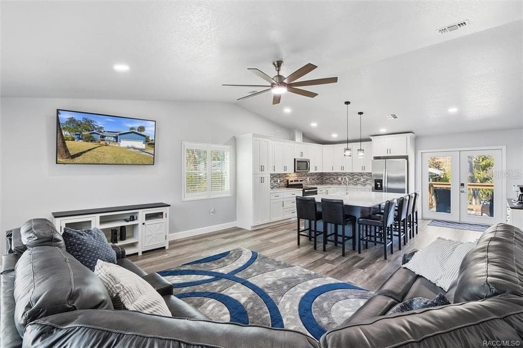 Single Family Residence at 9205 W HARBOR ISLE CT, CRYSTAL RIVER, photo 12 of 57