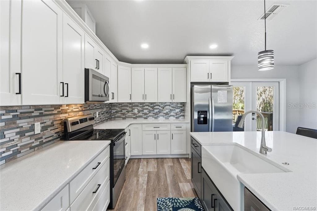 Single Family Residence at 9205 W HARBOR ISLE CT, CRYSTAL RIVER, photo 19 of 57