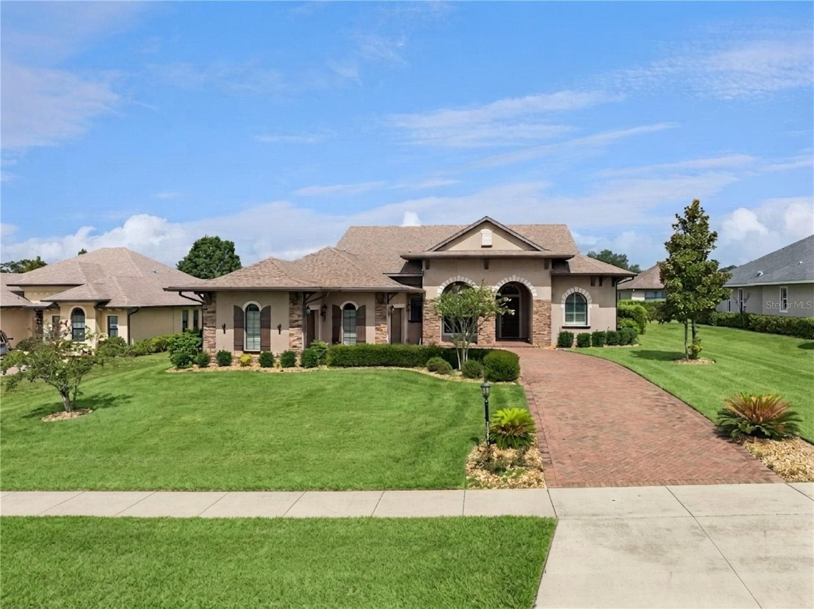 39513 HILLRISE LN