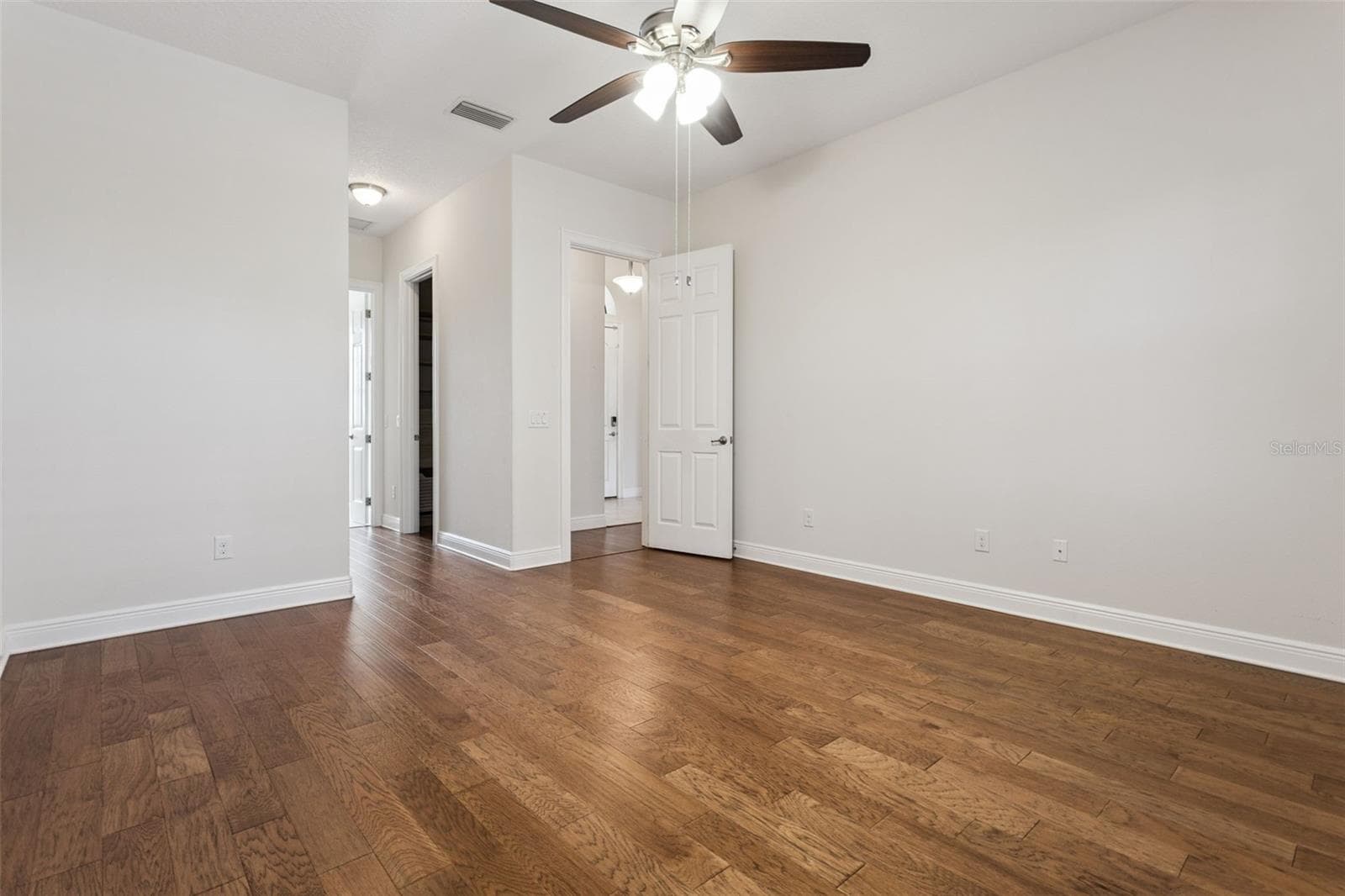 Single Family Residence at 39513 HILLRISE LN, LADY LAKE, photo 24 of 57