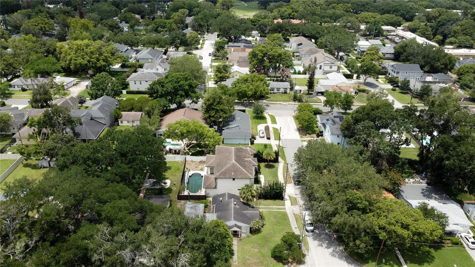 Single Family Residence at 2942 HELEN AVE, ORLANDO, photo 8 of 13