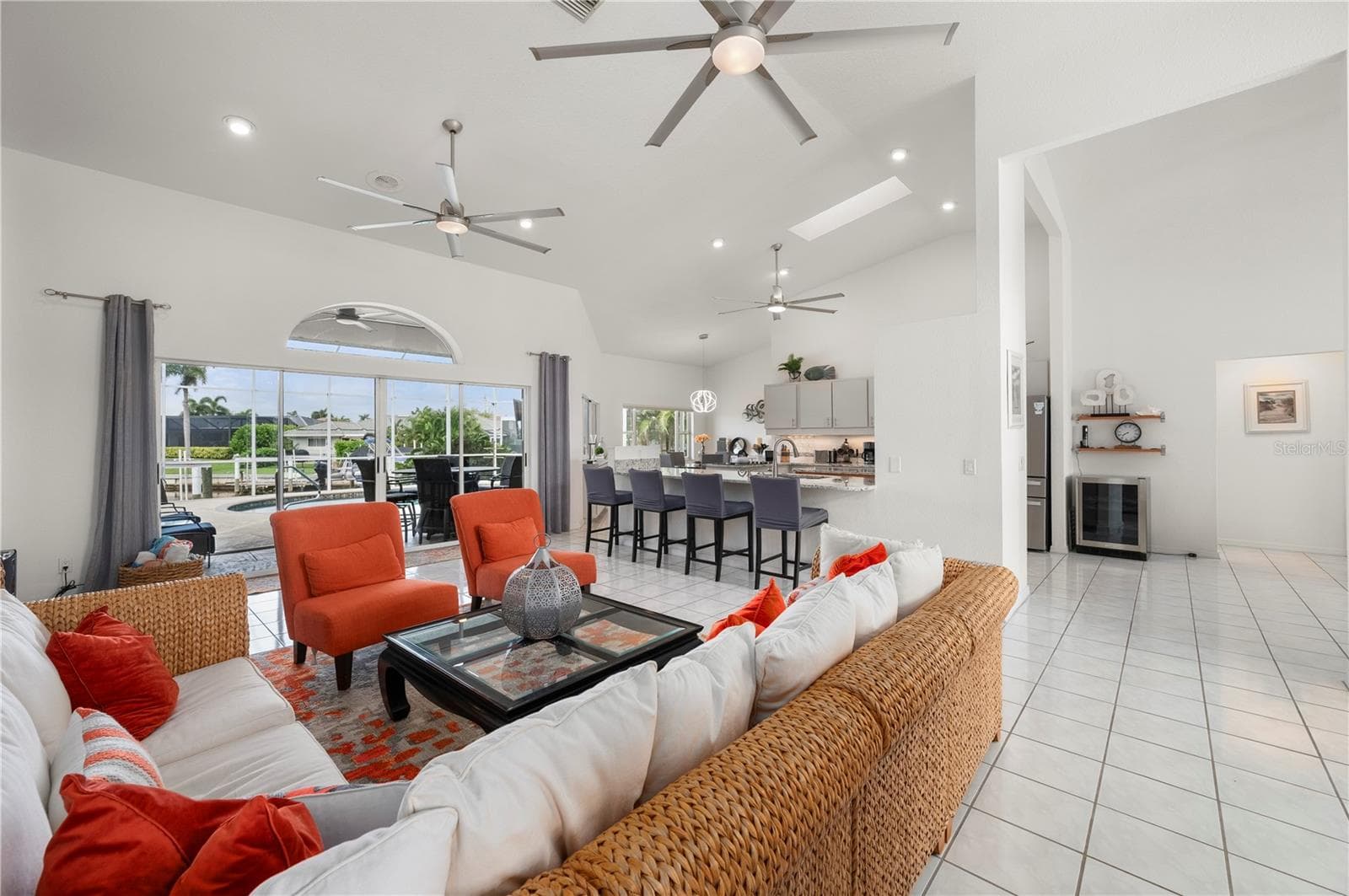 Bright open living spaces - 265 BELVEDERE CT, PUNTA GORDA