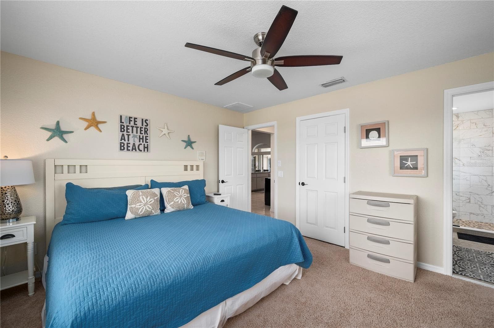 Spacious guest accomodations - 265 BELVEDERE CT, PUNTA GORDA