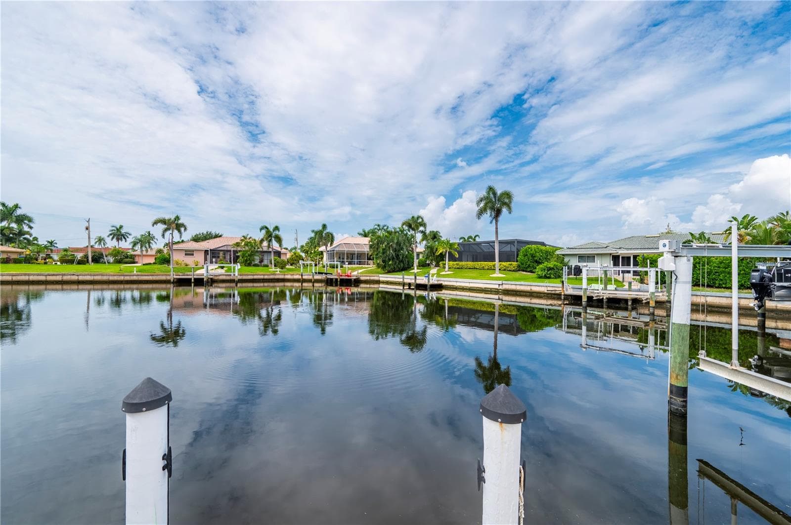 Wide turning basin views - 265 BELVEDERE CT, PUNTA GORDA