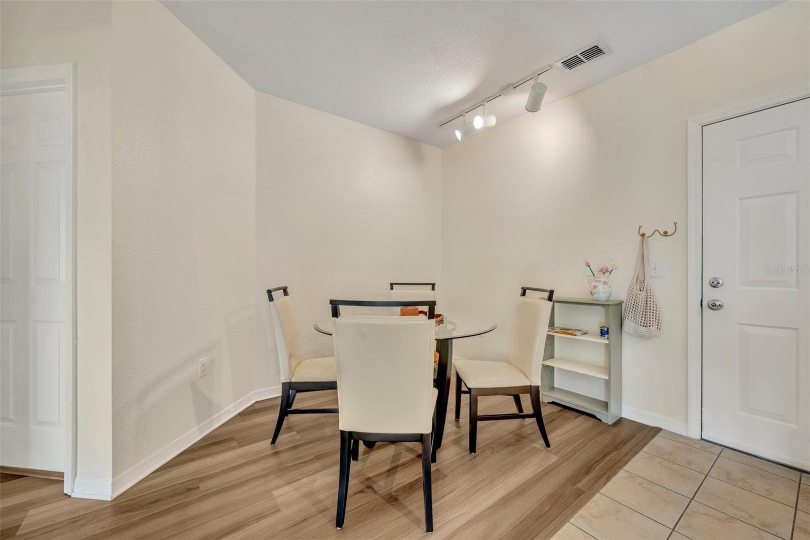 Dining Room - 5550 E MICHIGAN ST #2232, ORLANDO
