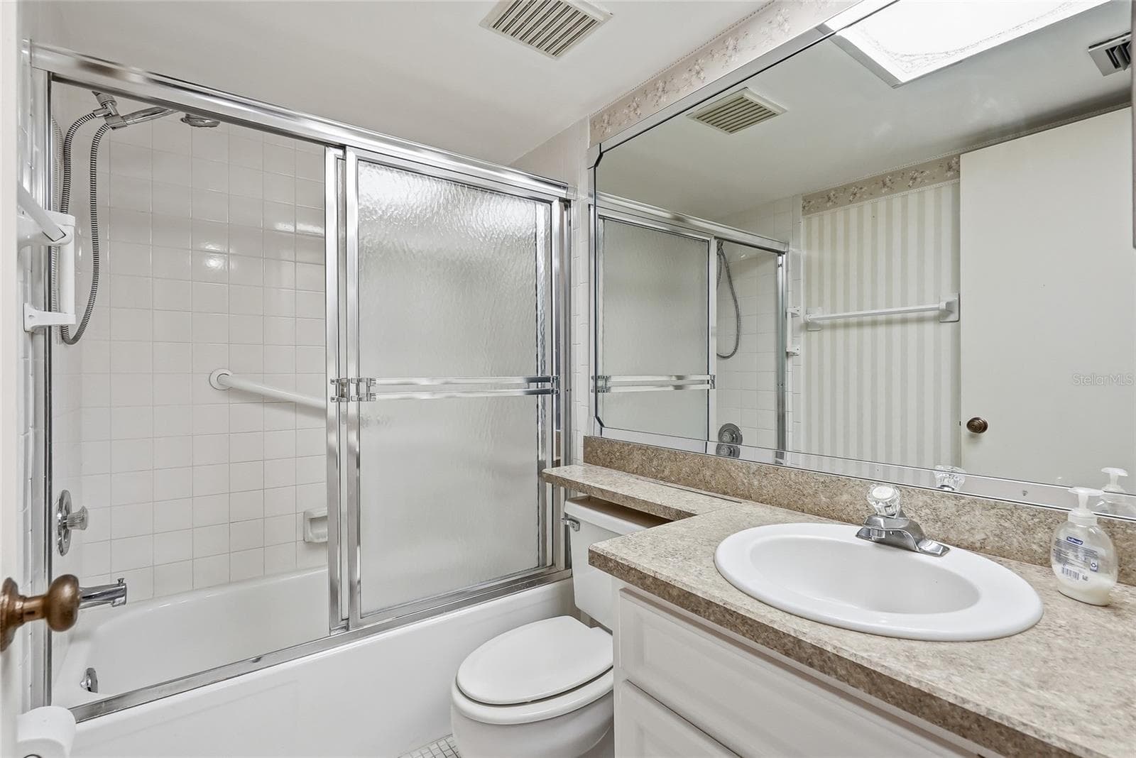Condominium at 205 MARTHA LN #205, OLDSMAR, photo 18 of 40