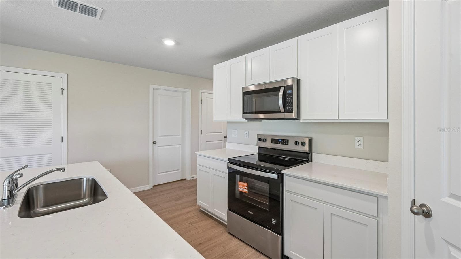 Single Family Residence at 1142 BOURBON AVE, PARRISH, photo 6 of 38