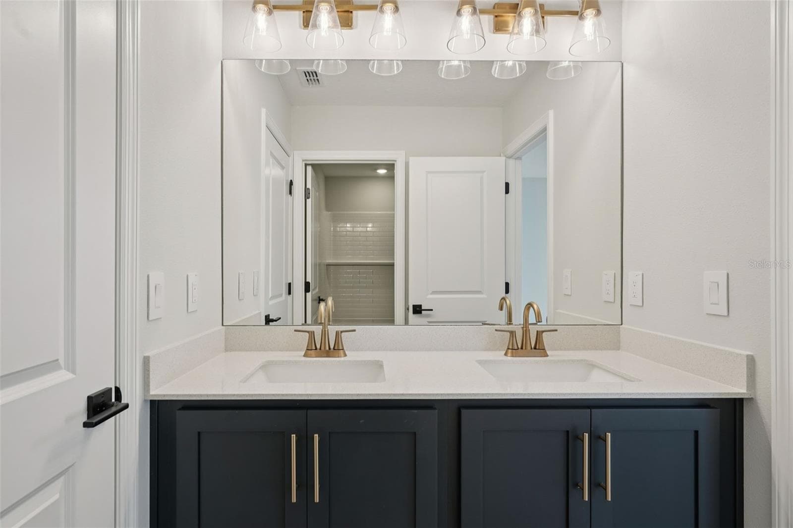 Representative images and renderings are for illustrative purposes. Actual structural options and design finishes of home may vary. - 2909 CITRUS GROVE STREET, WIMAUMA