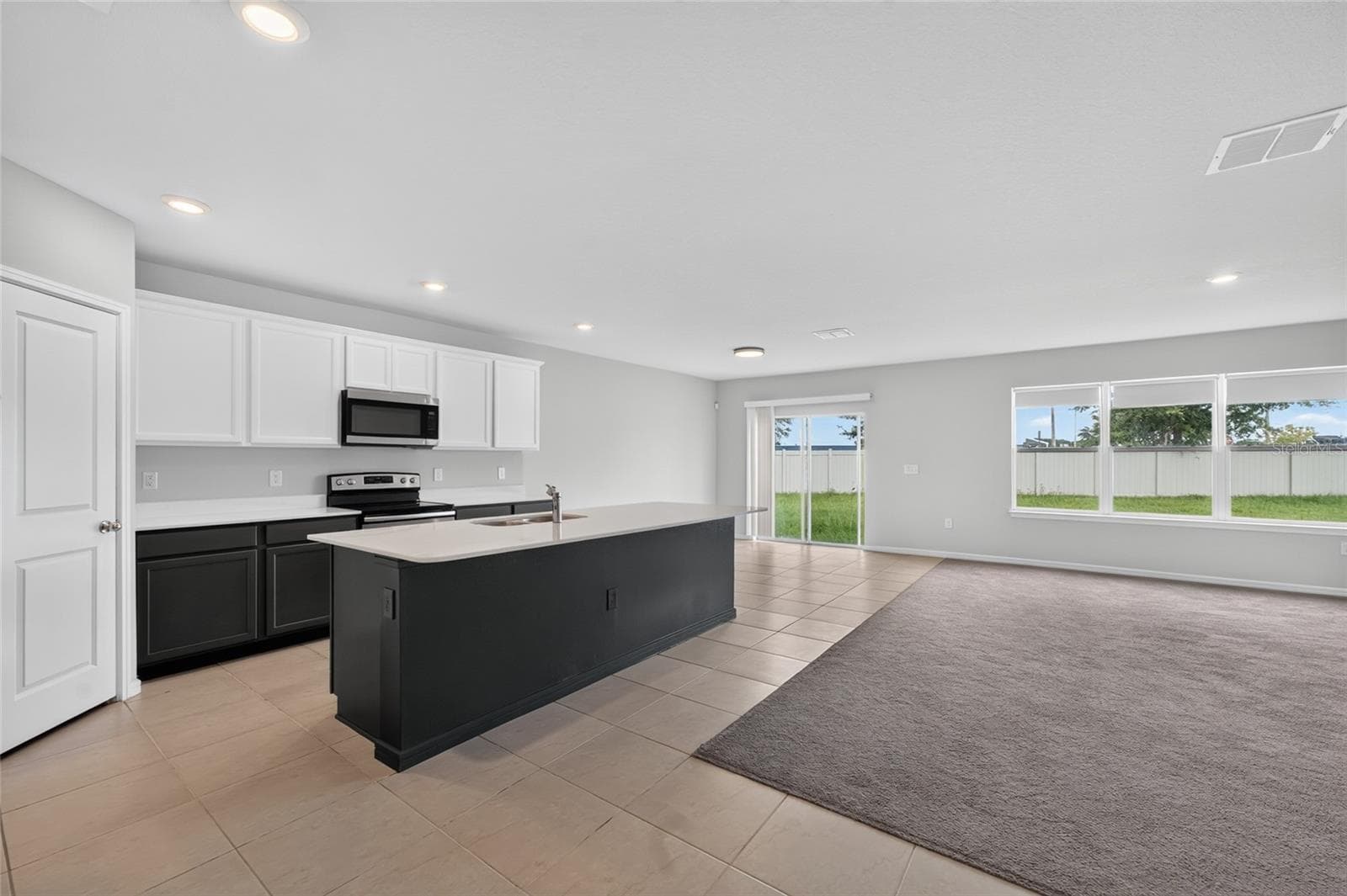 Single Family Residence at 6708 DEVLIN LN, WESLEY CHAPEL, photo 2 of 66