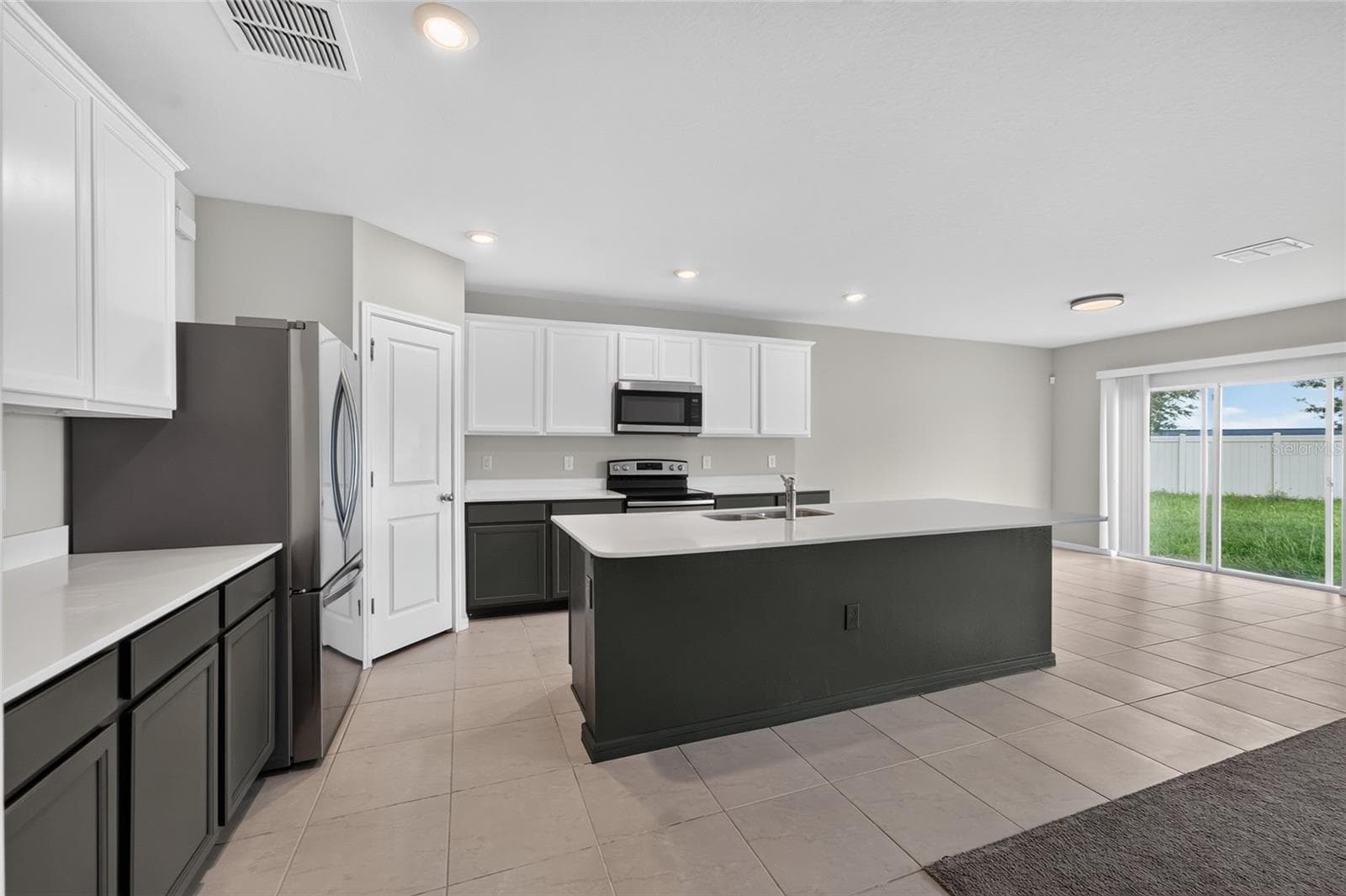 Single Family Residence at 6708 DEVLIN LN, WESLEY CHAPEL, photo 6 of 66