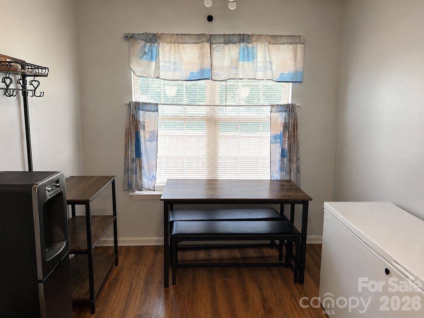 Single Family Residence at 2630 Larry Drive, Charlotte, photo 9 of 13