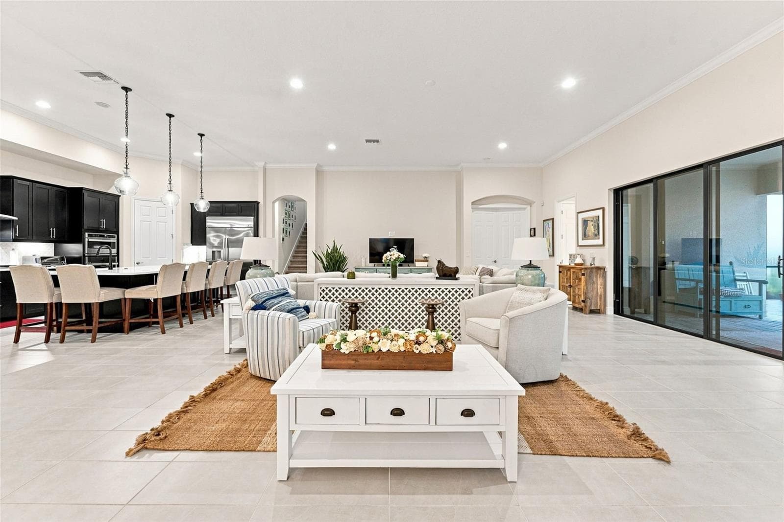 Single Family Residence at 10370 MEADOWRUN DR, LITHIA, photo 9 of 75