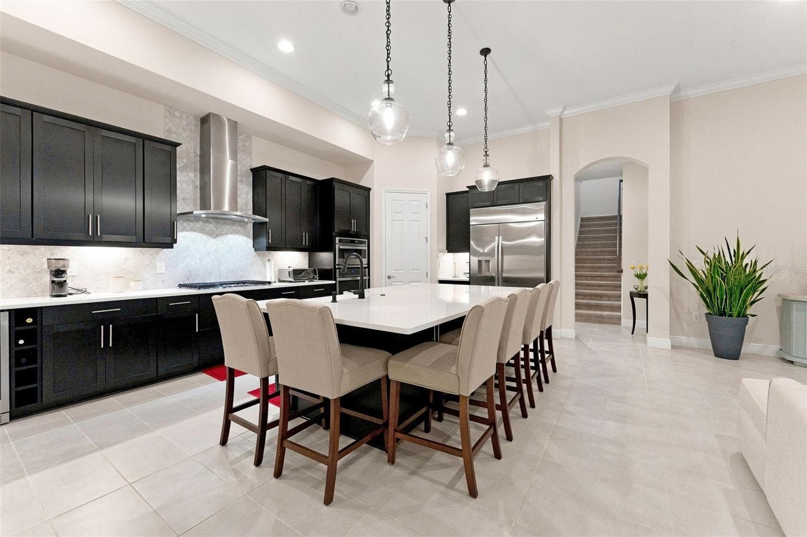 Single Family Residence at 10370 MEADOWRUN DR, LITHIA, photo 13 of 75