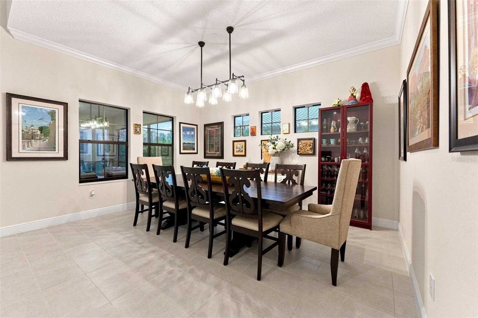 Single Family Residence at 10370 MEADOWRUN DR, LITHIA, photo 19 of 75