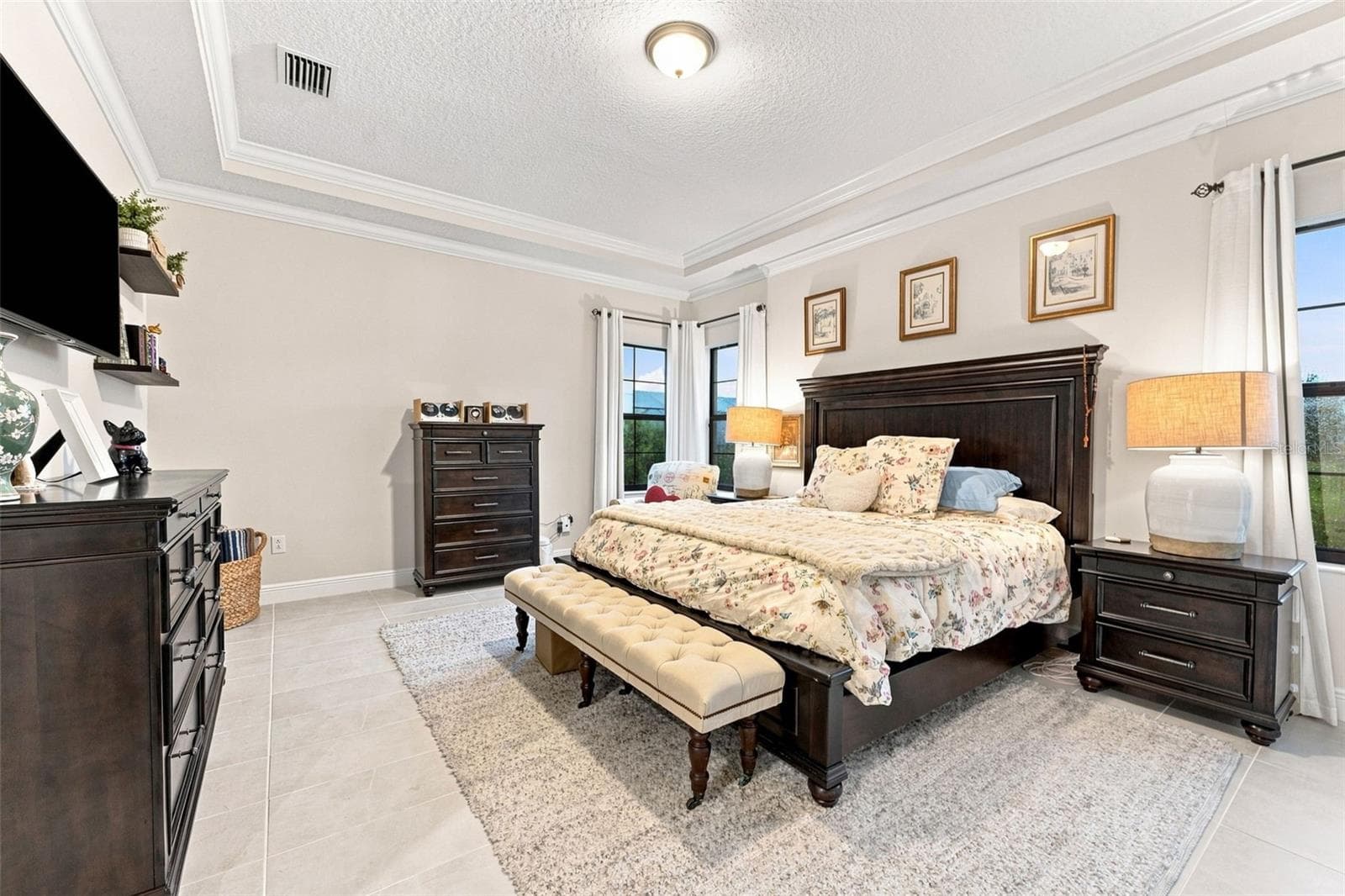 Single Family Residence at 10370 MEADOWRUN DR, LITHIA, photo 21 of 75