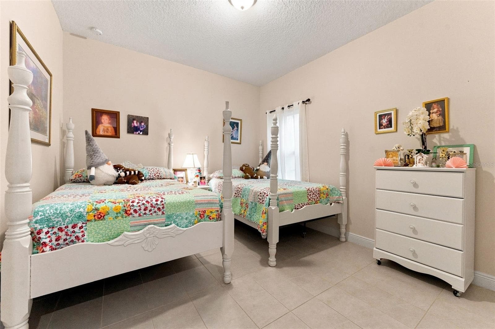 Single Family Residence at 10370 MEADOWRUN DR, LITHIA, photo 36 of 75