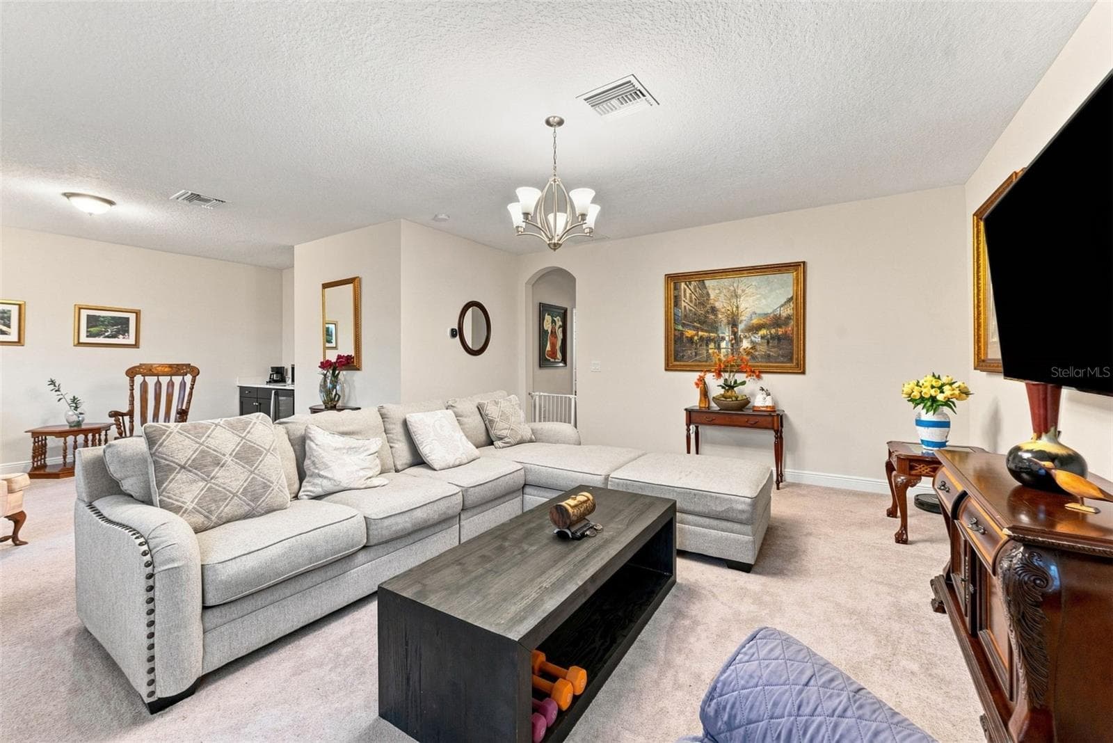Single Family Residence at 10370 MEADOWRUN DR, LITHIA, photo 47 of 75