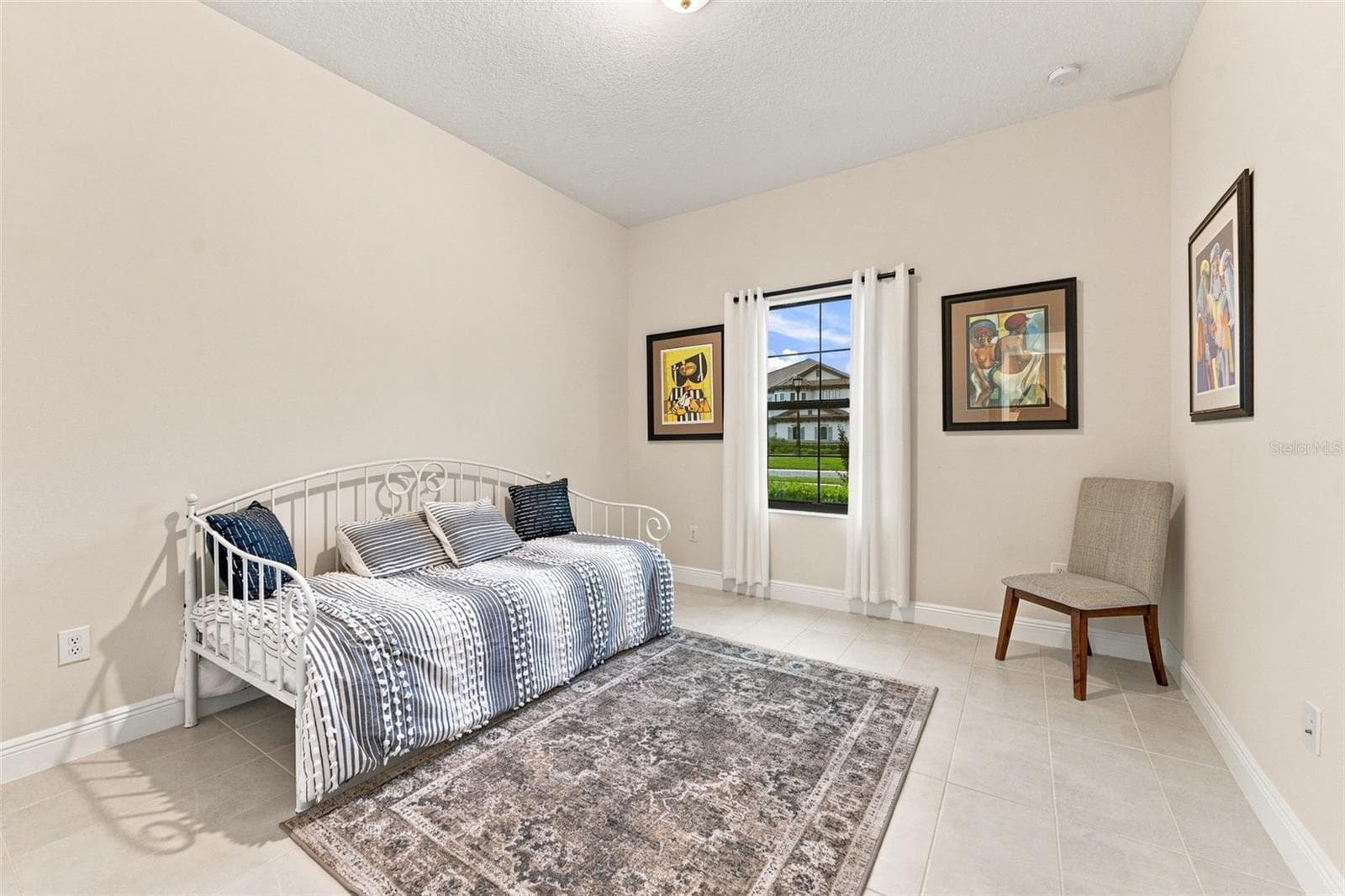 Single Family Residence at 10370 MEADOWRUN DR, LITHIA, photo 50 of 75