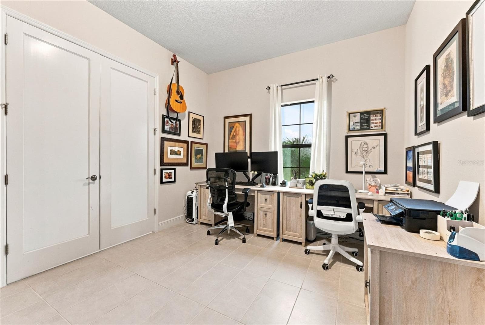 Single Family Residence at 10370 MEADOWRUN DR, LITHIA, photo 53 of 75