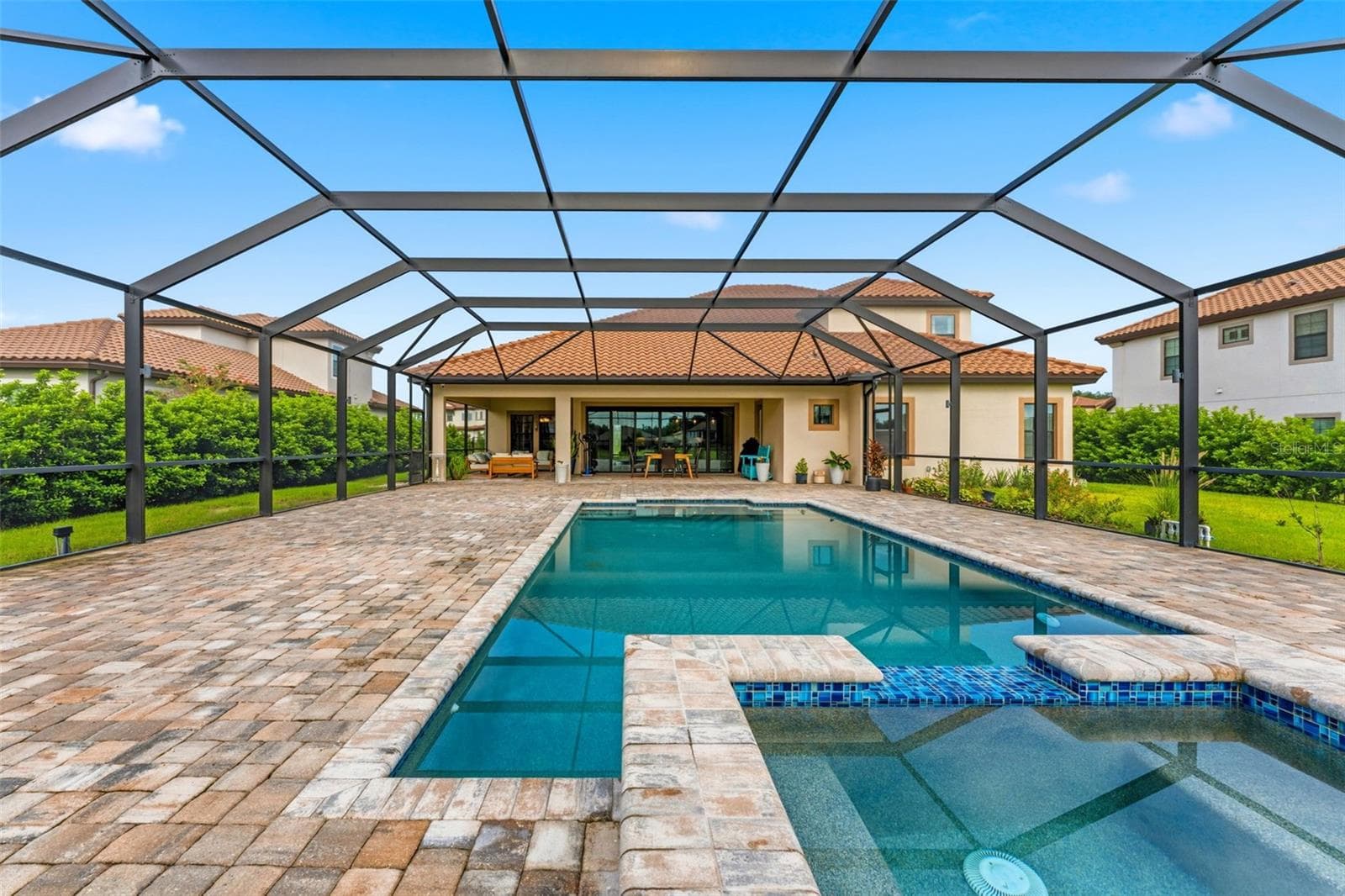 Single Family Residence at 10370 MEADOWRUN DR, LITHIA, photo 64 of 75
