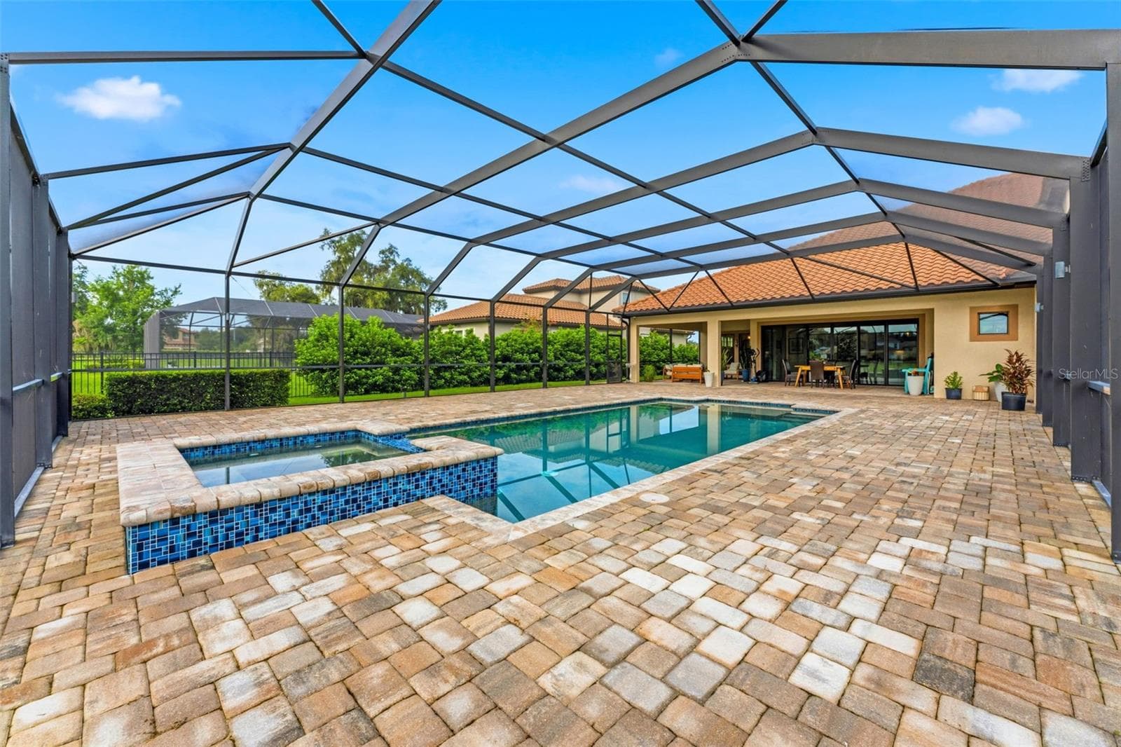 Single Family Residence at 10370 MEADOWRUN DR, LITHIA, photo 65 of 75