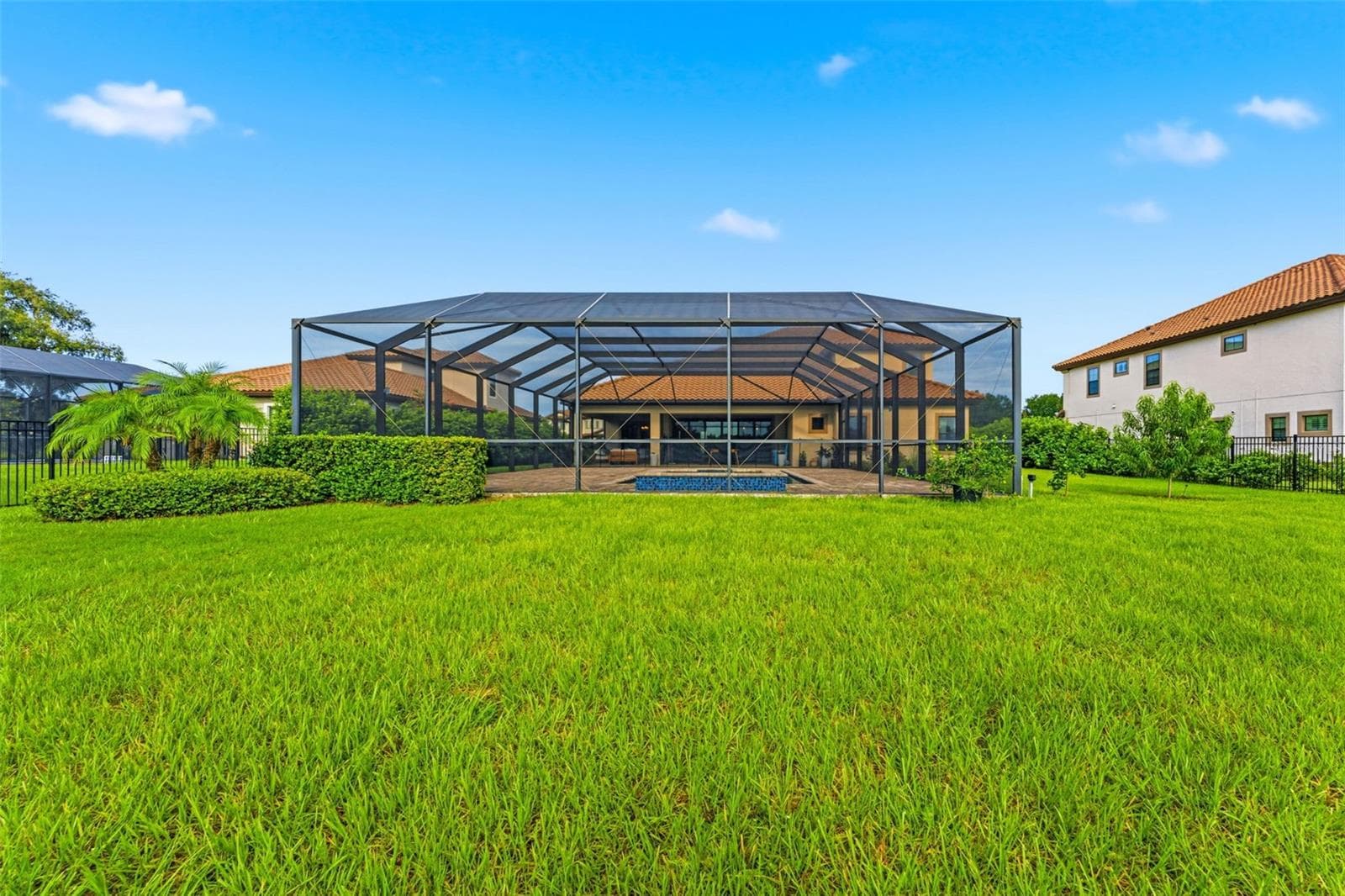 Single Family Residence at 10370 MEADOWRUN DR, LITHIA, photo 67 of 75