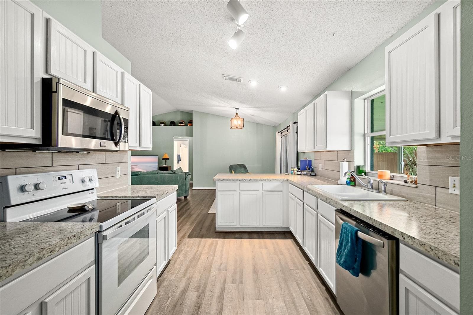 Kitchen - 17 PINELARK LN, PALM COAST
