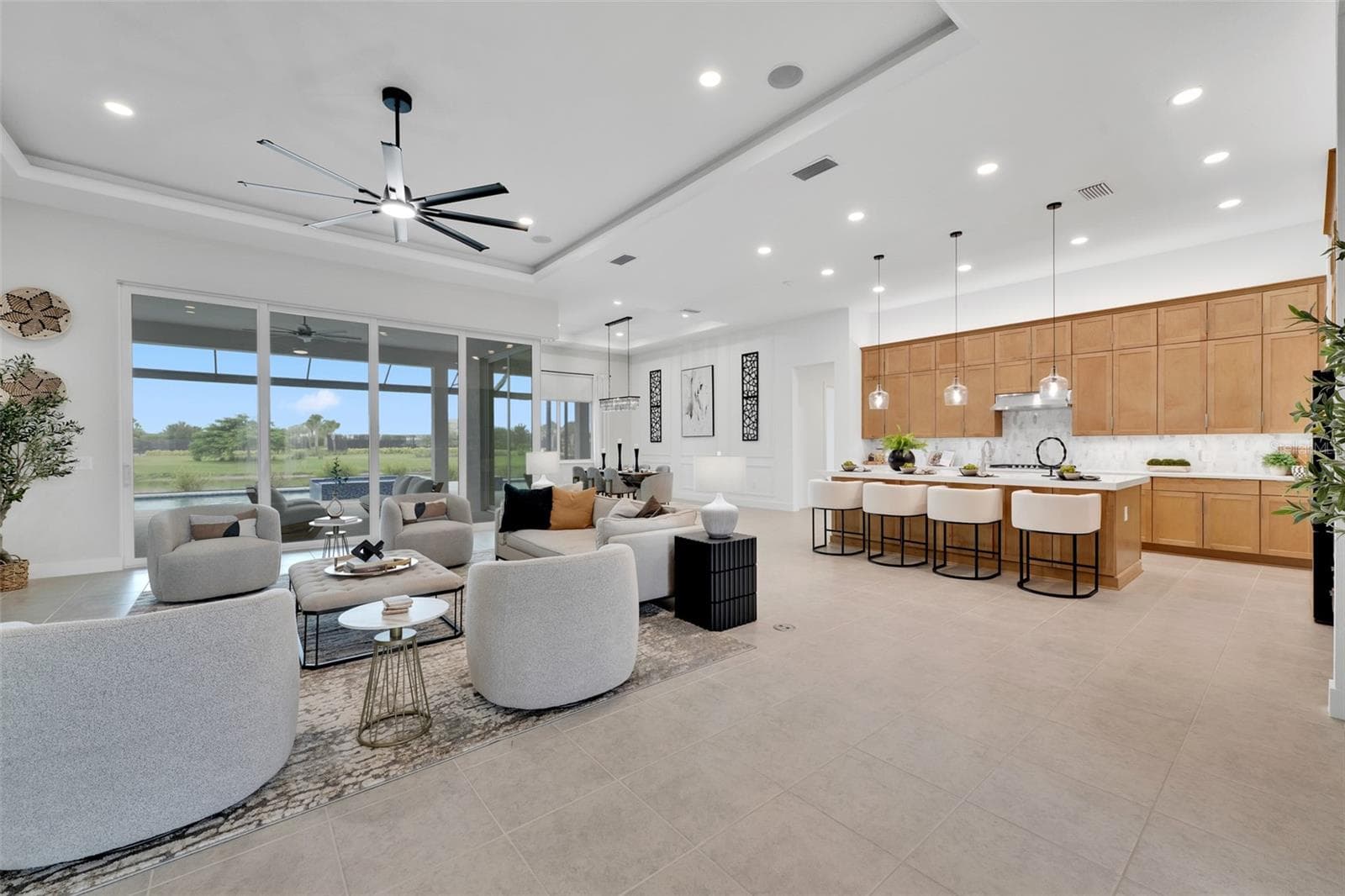 Single Family Residence at 8444 CANE BAY CT, LAKEWOOD RANCH, photo 11 of 81