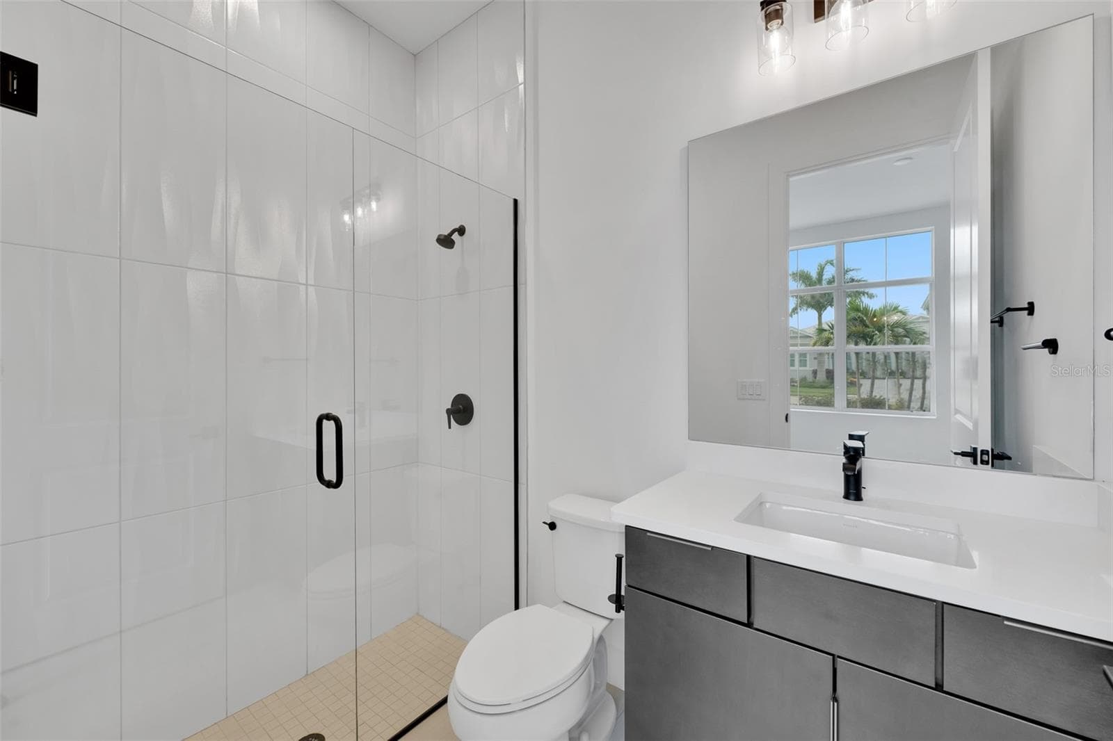 Single Family Residence at 8444 CANE BAY CT, LAKEWOOD RANCH, photo 42 of 81