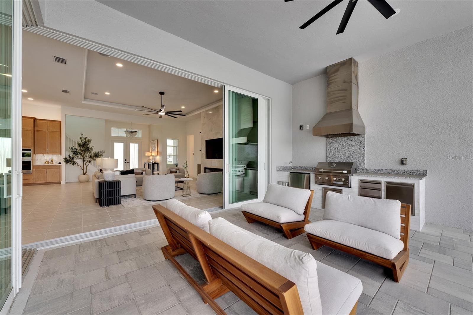 Single Family Residence at 8444 CANE BAY CT, LAKEWOOD RANCH, photo 63 of 81