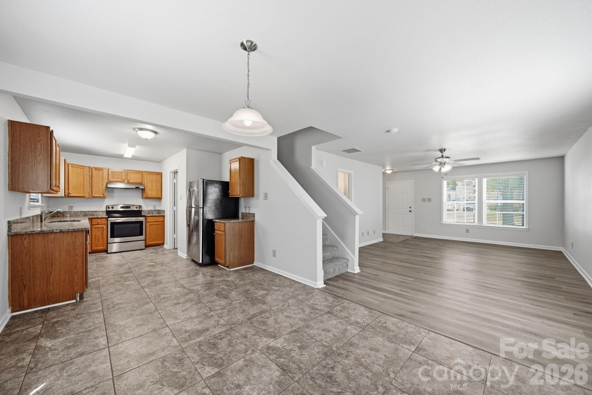 Single Family Residence at 1602 Matthew Allen Circle, Kannapolis, photo 6 of 32